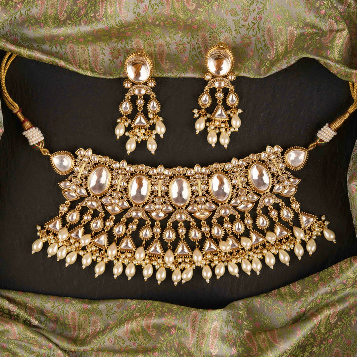 Niravi Polki Choker Set