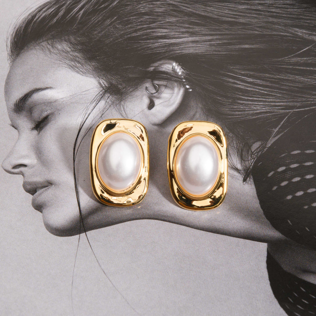 Tulip Pearl Studs