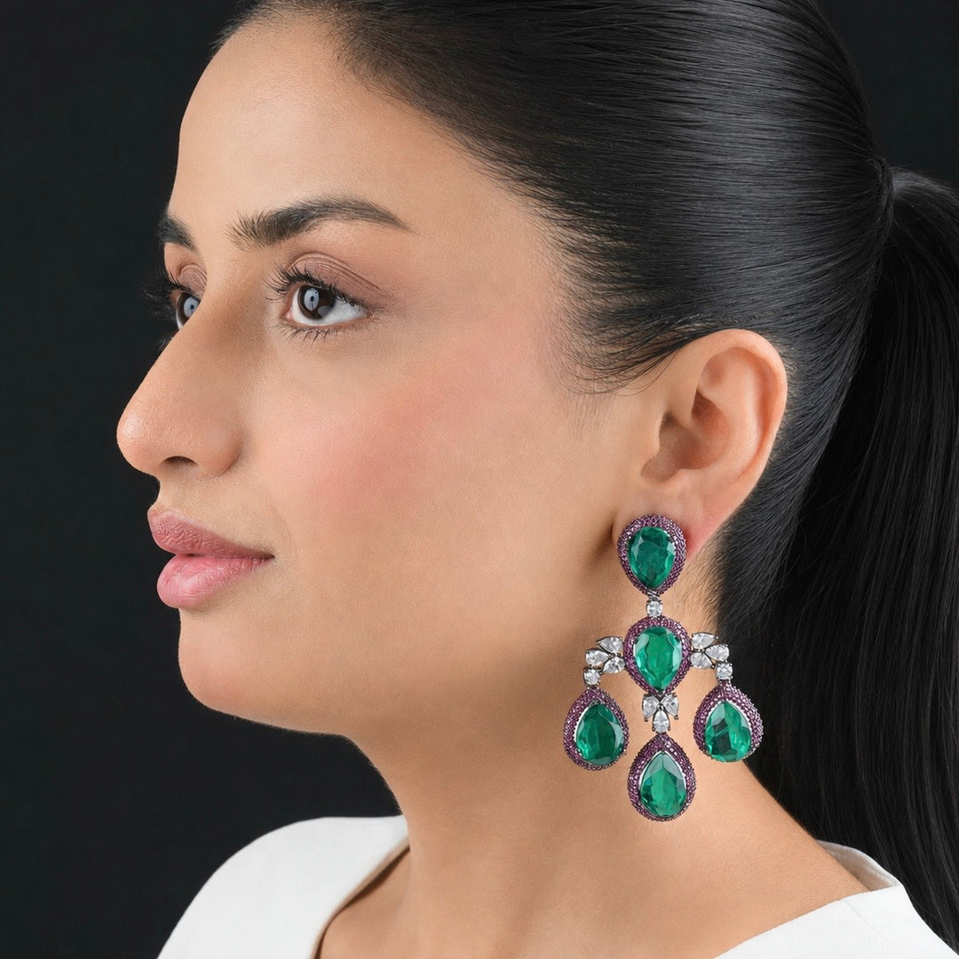 Heli Emerald Earrings