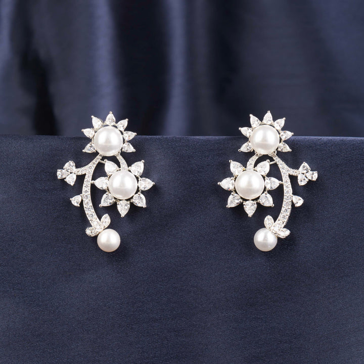 Edan Diamond and Pearl Studs