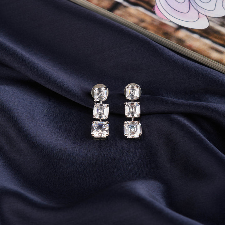 Wreny Diamond Earrings