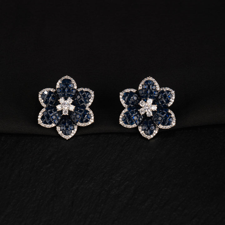 Eveline Flower Studs