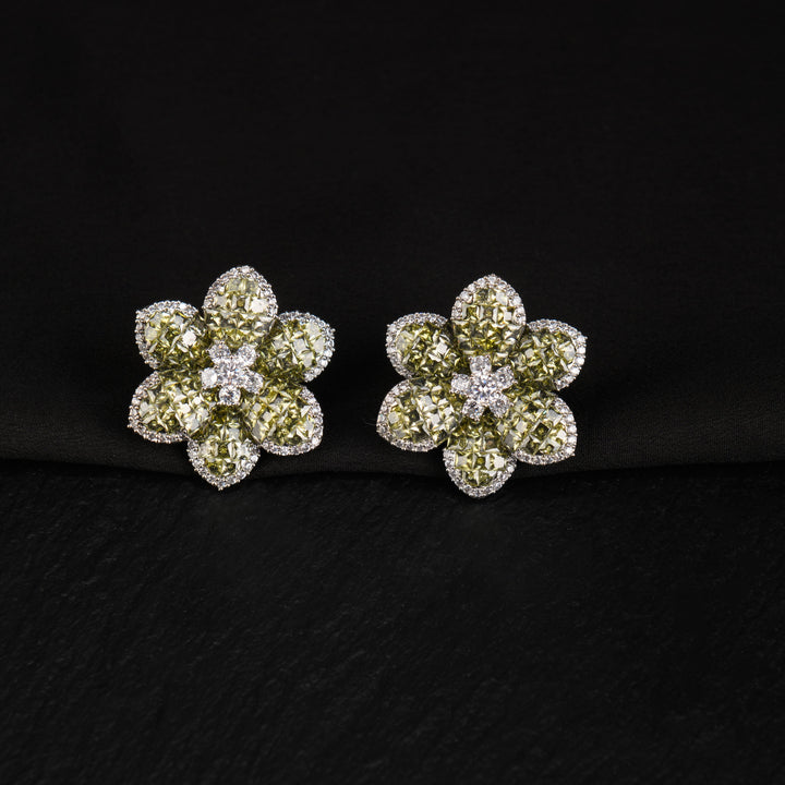 Eveline Flower Studs