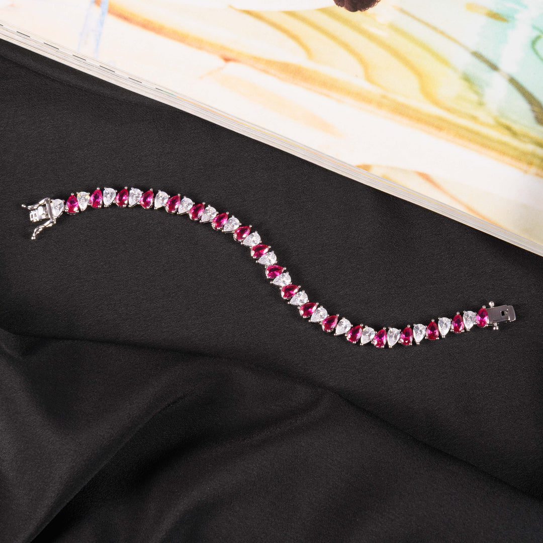 Fleur Tennis Bracelet