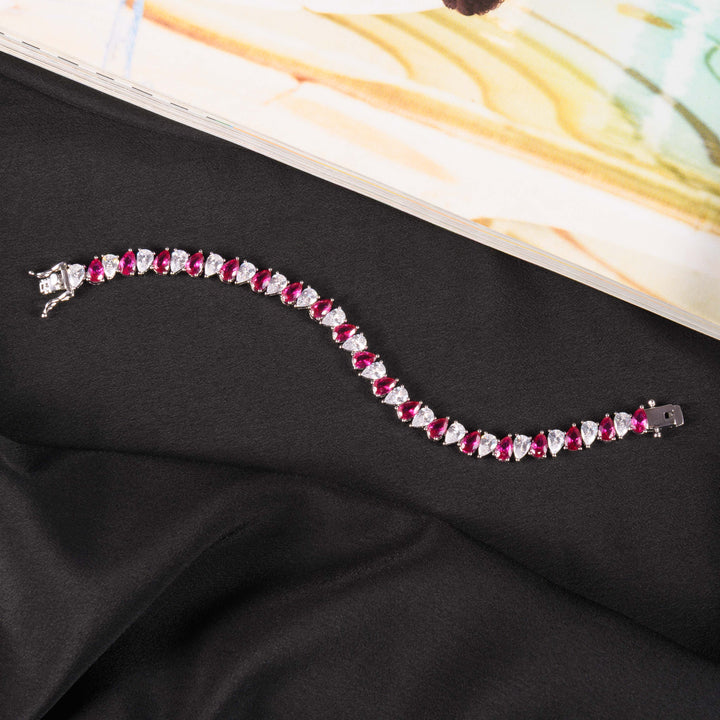 Fleur Tennis Bracelet