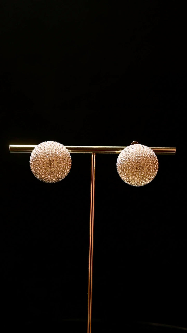 House of MISU in Zeenia Studded Earrings