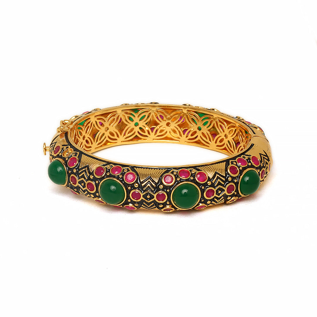 Aashka Enamel Kada