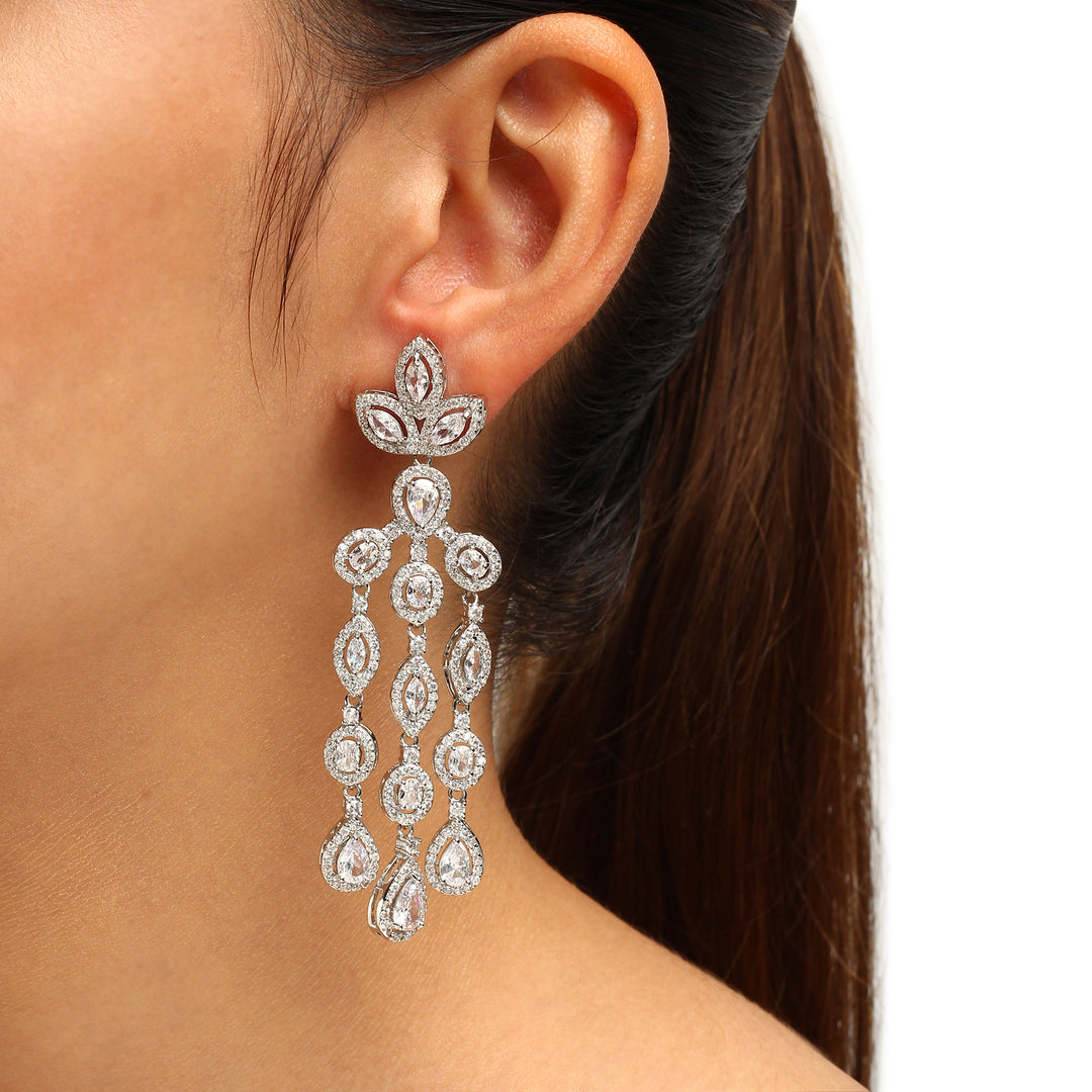 Lara Dimaond Earrings