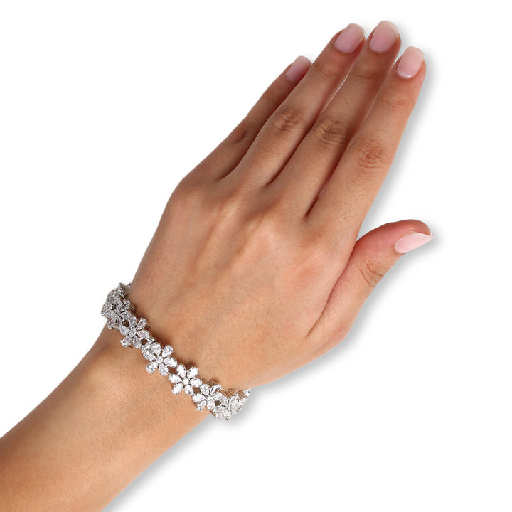 Capri Diamond Bangle