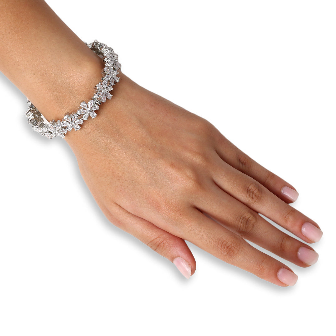 Capri Diamond Bangle