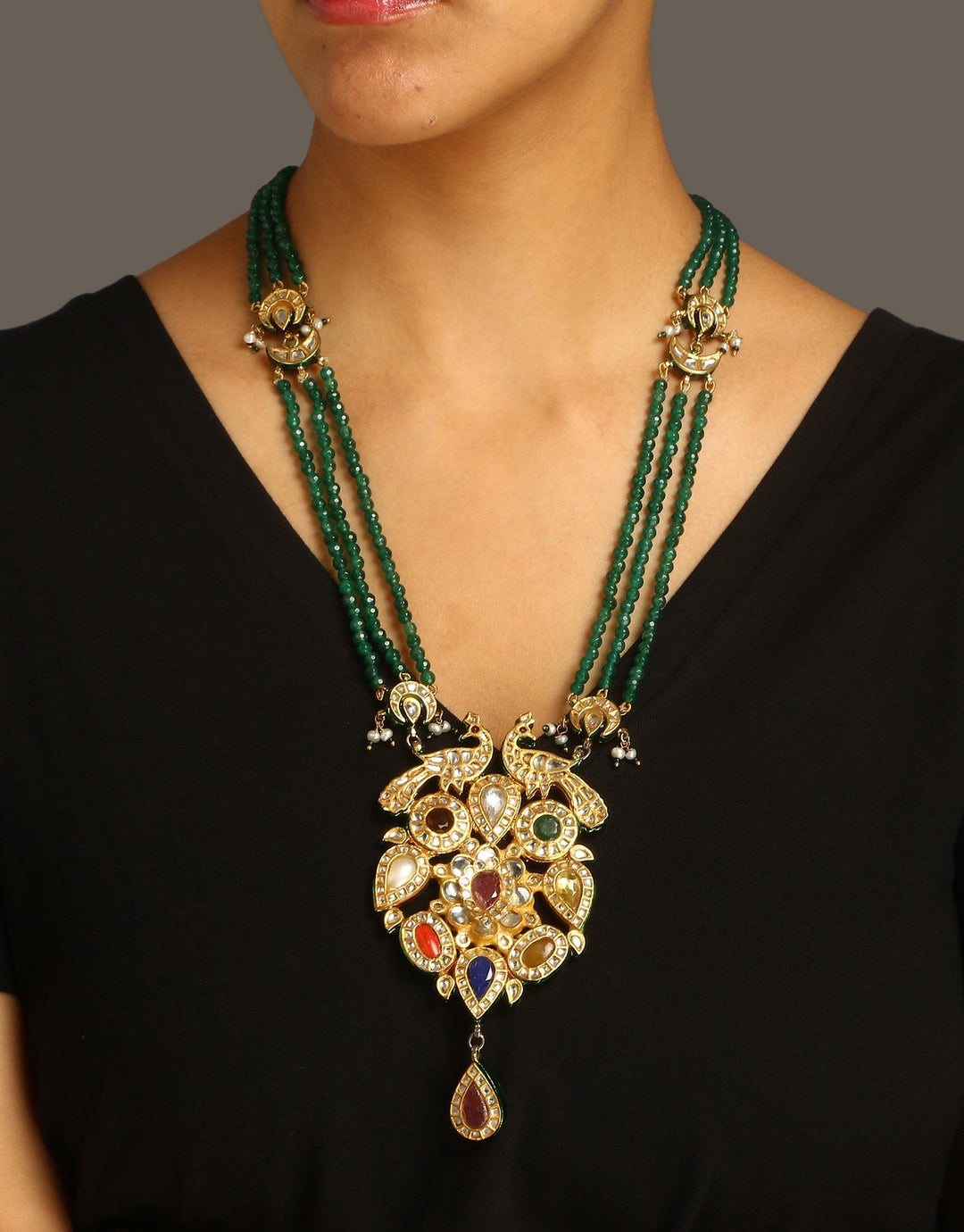 Vidisha Navratan Necklace Set