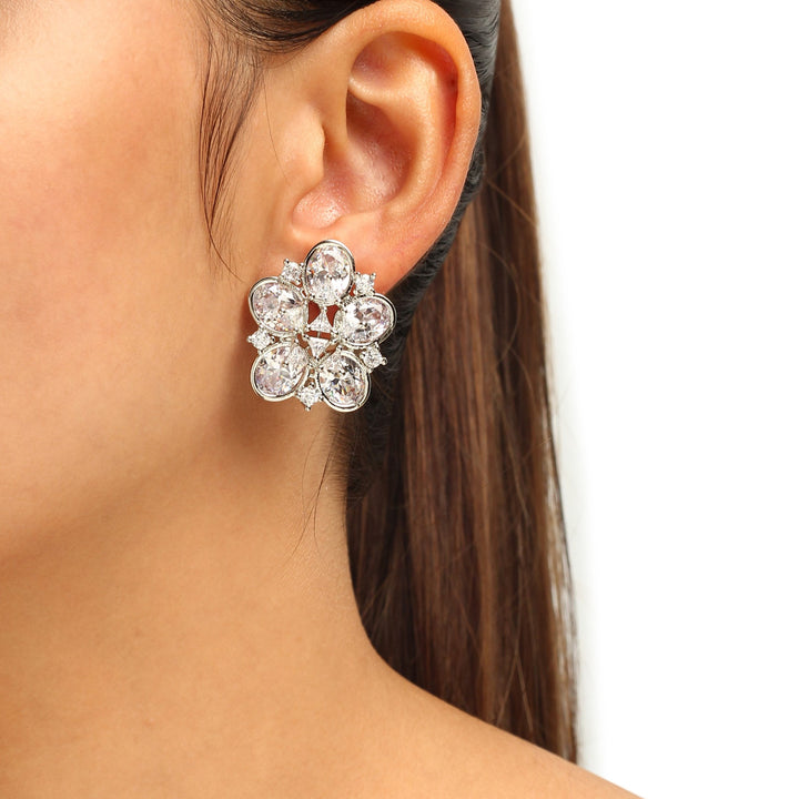 Reina Diamond Studs